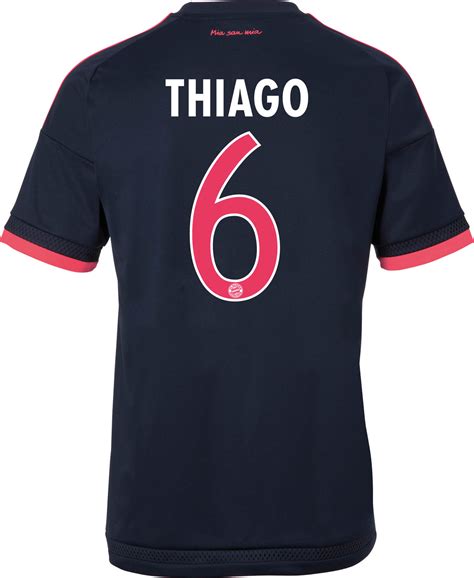 Os primeiros 45 minutos ficaram marcados, não por um nervoso miudinho do bayern munique, mas alguma pressa em tentar resolver o jogo o mais cedo. Bayern De Munique Camisa Nova - Bayern de Munique ...