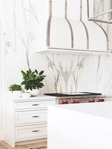Tiles come in all different materials, colors, shapes and sizes, making them a natural fit for any style or taste. 27 Kitchen Tile Backsplash Ideas We Love | Kitchen marble ...