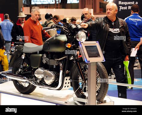 Triumph Bonneville T100 Steve Mcqueen Special Edition Motorcycle Stock