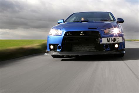 mitsubishi araba