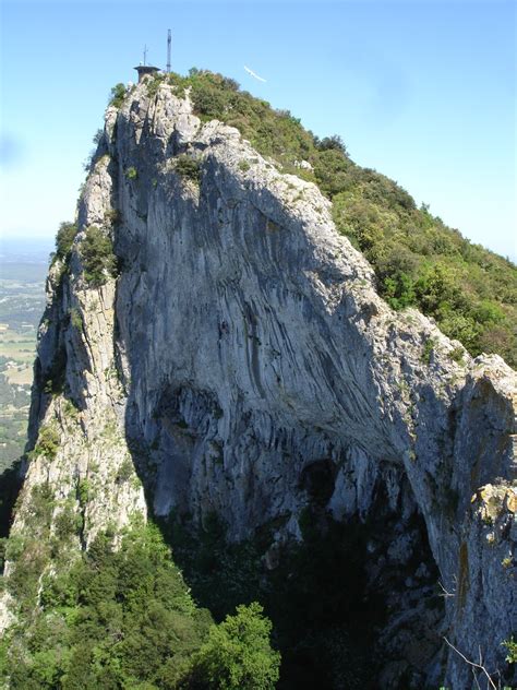 Pic stands for peripheral interface controller. Pic Saint Loup | Comité Territorial Montagne & Escalade du 34