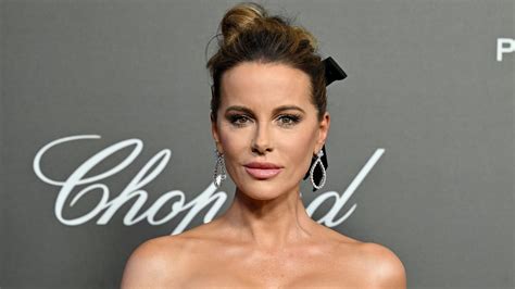 Kate Beckinsale Is A Real Life Bikini Barbie In Gingham Two Piece And Her Hair Monika Kane