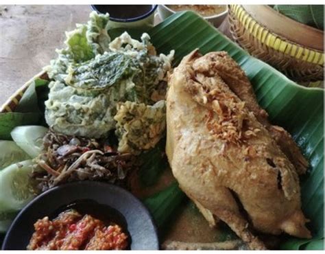 Simpan ke bagian favorit tersimpan di bagian favorit. Resep Ingkung Ayam Jago - Warung Ingkung Ayam Di Jogja ...