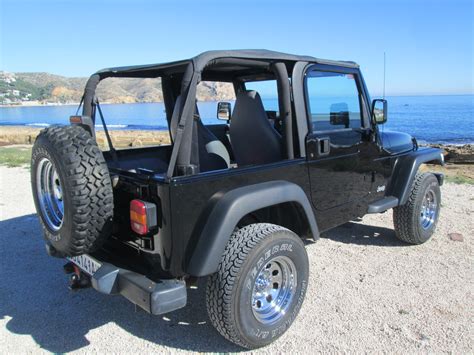 Used jeep wrangler for sale. Jeep Wrangler 2.5 Sport For Sale | Mía Cars