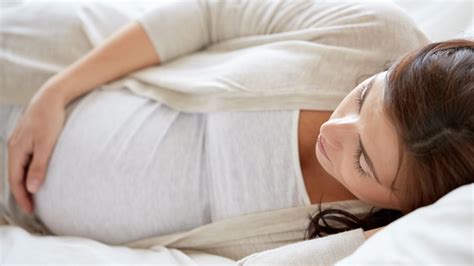 Should Pregnant Women Avoid Sleeping On Their Backs Ohio State Health And Discovery