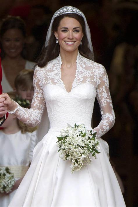 Elizabeth emanuel, left, designed princess diana's wedding dress in 1981. Kate Middleton's Wedding Dress Was Kept A Secret With This Lie