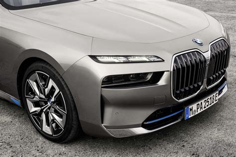 Preview 2023 Bmw 7 Series Arrives With Bold Looks I7 Electric Option