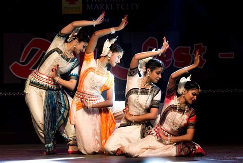 Odissi Dance Performance Dance Photography Poses Dance India Dance