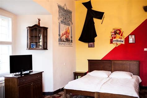 A Harry Potter Gryffindor Themed Room At Czocha Castle Awesome Room