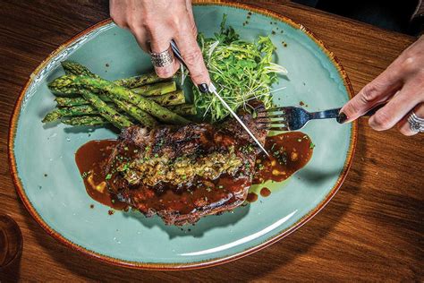 Farm Fork Kitchen Herds High End Fare To An Ashburn Strip Mall