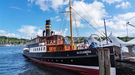 Dampfschiff Alexandra Am Museumshafen Flensburg Steam Bo Flickr