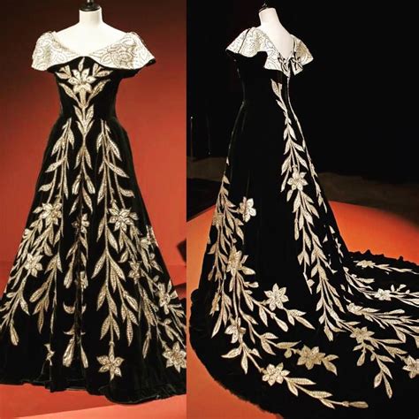 Evening Dress By The House Of Worth Ca 1890s Worn By Countess Greffulhe Palais Galliera