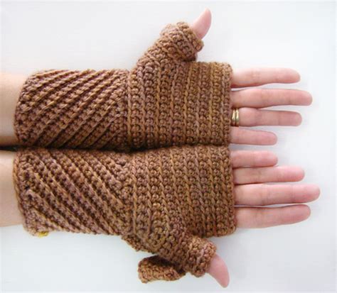 Ravelry Diagonal Convertible Mittens Pattern By Kristina Smiley