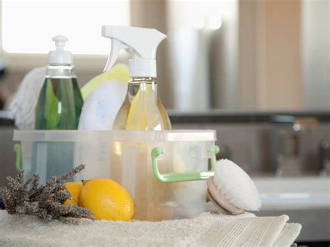 7 Safer Alternatives To Toxic Cleaning Ingredients