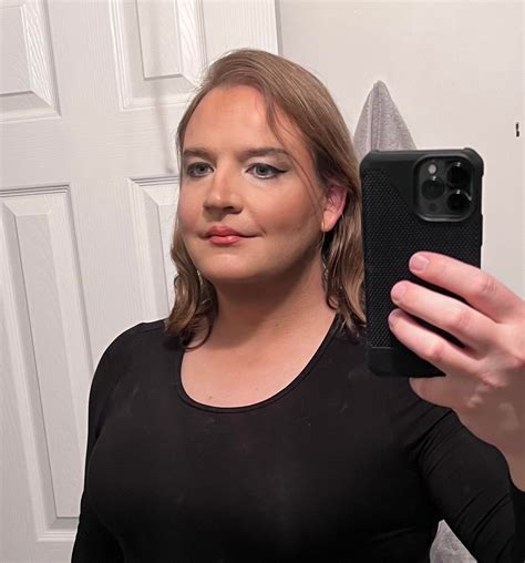 workday look 41yo 16m hrt r translater