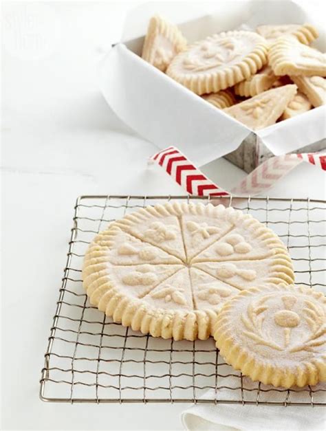 These christmas cookie recipes might be the best part of the season. Recipes | Scottish shortbread cookies, Shortbread cookie ...
