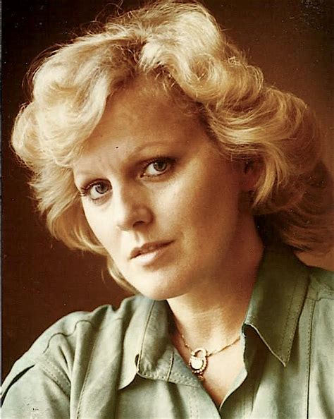 Katia ricciarelli si racconta ai microfoni di alberto matano per parlare di ce curiosità della sua carriera e vita privata la puntata. katia ricciarelli qui con scheda e tante belle FOTO di ...