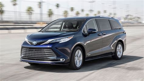 2021 Toyota Sienna Hybrid Minivan Pros And Cons Review