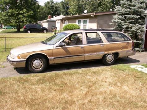 Sell Used 96 Buick Roadmaster Estate Wagon Collectors Edition In