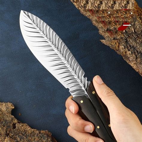 Damascus Steel Feather Pattern Knife Tonya Toys