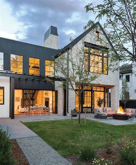 53+ Top Modern Farmhouse Exterior Design Ideas | Modern ... See more ideas about house designs exterior, house design, house front design.