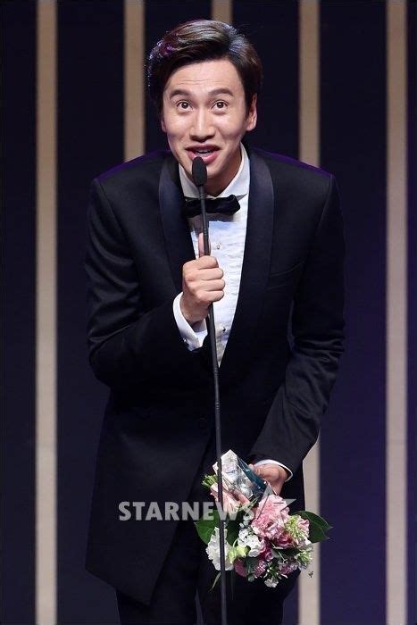 In 2009, lee kwang soo gained wider recognition for. Lee Kwang Soo (With images) | Kwang soo, Running man ...