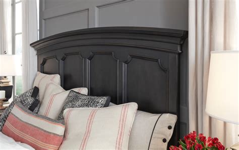 Legacy Classic Furniture Townsend Complete Queen Arched Panel Bed