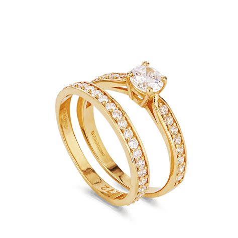 In a country like india, when we talk about jewelry; 22ct Indian Gold Engagement Rings - Pure Jewels