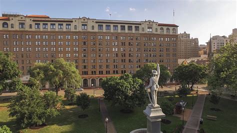 Hotel san cristóbal 3 estrellas. The St Anthony - a Luxury Collection Hotel, San Antonio Texas
