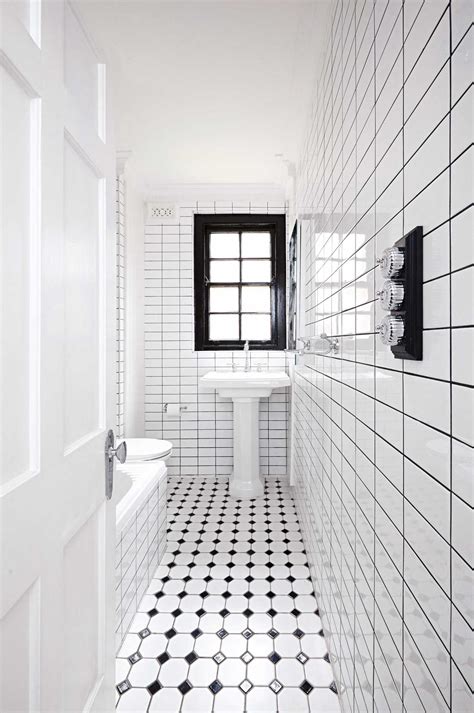 Black And White Bathroom Interior Design