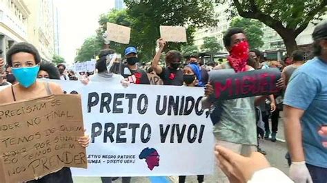 Dia De Protestos Em Todo O Brasil Manifestantes Fazem Ato Contra