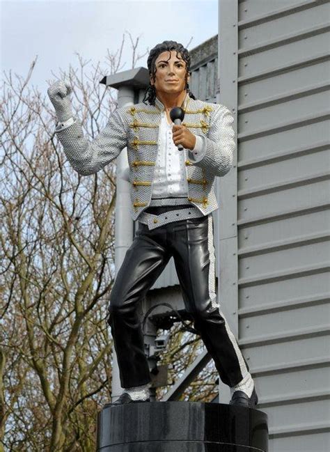 Michael Jackson Statue Museum Galleries Display Technology Piano Bar Decorations Home Decoration