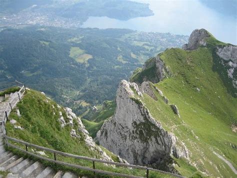 Les dinosaures et autres espèces préhistoriques découverts dans le monde — liste de fossiles par pays. Pilatus from the "Lake of Lucerne" - Picture of Mount ...