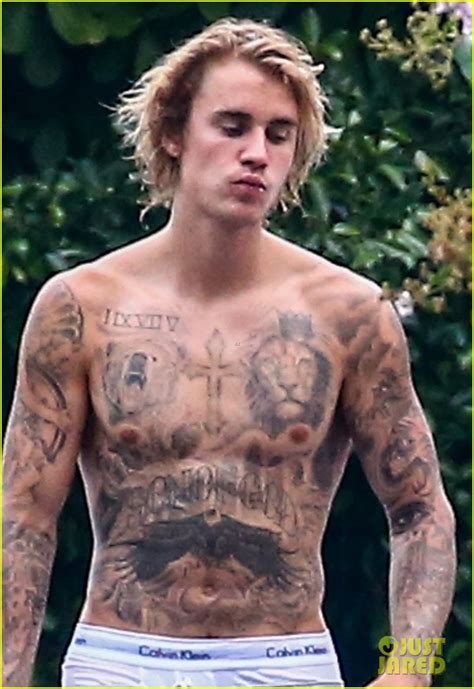 Justin Bieber Shows Off Tattooed Torso On Vacation With Fiancee Hailey Baldwin Photo 4114486
