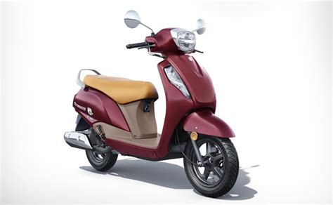 It comes with access 125 fi disc version. BS6 Suzuki Access 125 Revealed - CarandBike