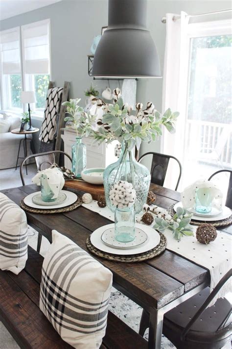 28 Stunning Farmhouse Dining Room Decor And Design Ideas For 2020
