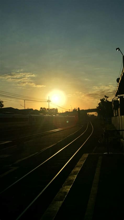 Berdasarkan instruksi walikota no 14 tahun 2021 tentang pemberlakuan pembatasan kegiatan masyarakat ppkm darurat covid 19 di wilayah kota yogyakarta pemerintah kota yogyakarta. Terbit kereta dan jogja