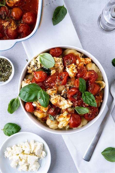 Schnelle Tomaten- Feta - Pasta Schnelle einfache Rezepte
