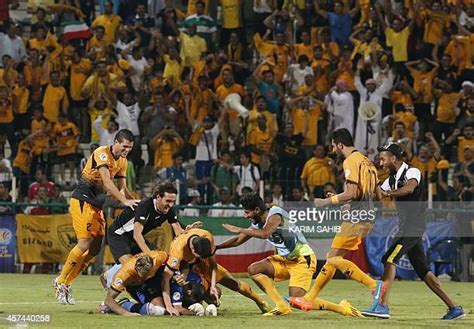 Kuwaits Al Qadsia Photos And Premium High Res Pictures Getty Images