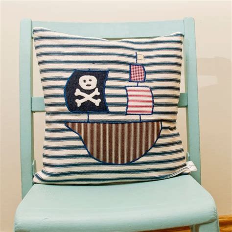 Pirate ship applique embroidery design | annthegran. Childrens cushion with Pirate ship applique por ...