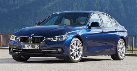 With an extended front end set at an angle, the third generation of the bmw 3 series not only improved interior comfort, but also provided much better impact protection. 2016 BMW 3 Series pricing and specifications - photos ...