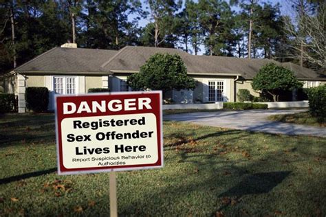 Texas Town Will Require Sex Offenders To Put Signs In Their Yards