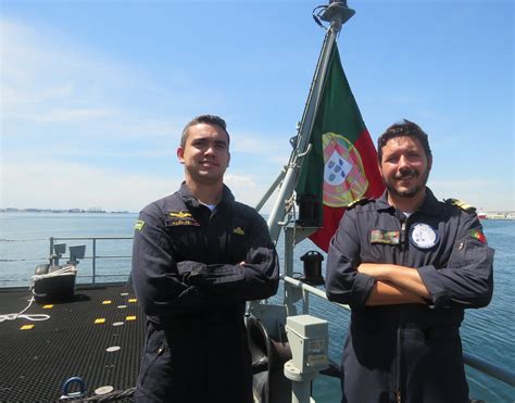 Oficial Da Marinha Do Brasil Embarca Em Navio Português Poder Naval A Informação Naval