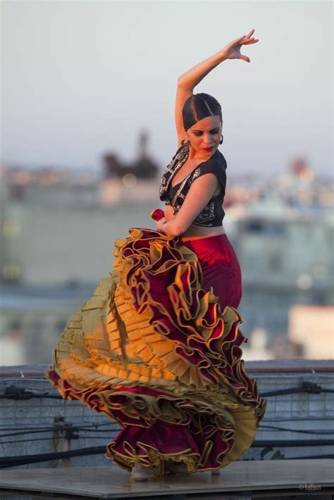 Pin By Camilo On España Flamenco Dancers Flamenco