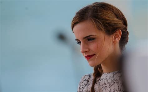 Emma Watson Hot Smile Images Wallpaper Hd Celebrities K Wallpapers
