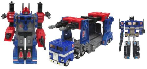 A chemical element is a type of atom which has the same number of protons in their nuclei. G1 Optimus Prime color variations | TFW2005 - The 2005 Boards