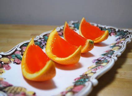 Jak zrobić galaretkę z wódką w pomarańczy? - porada Tipy.pl