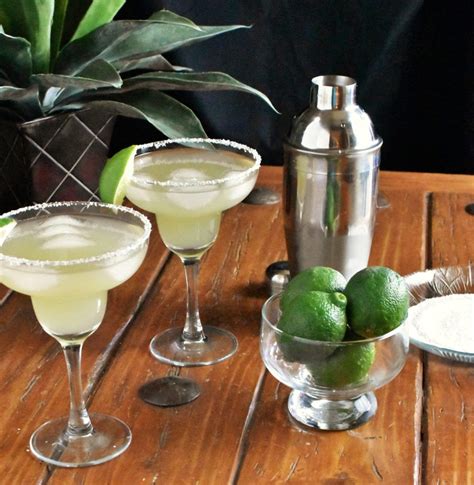 A Toast To Success With This Classic Margarita Recipe Classic