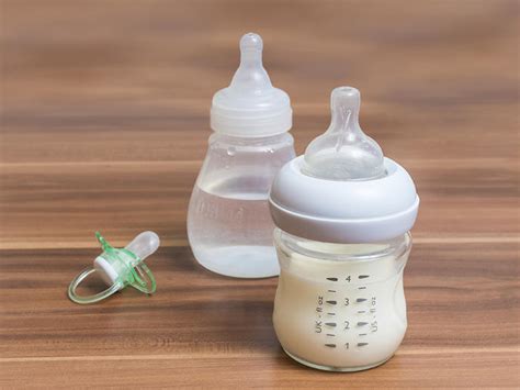 Rest assured your growing flock will be raised happy and healthy! Formula Feeding | BabyCenter