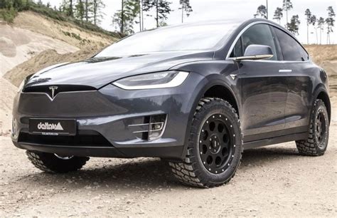 El Tesla Model X Preparado Por Delta 4x4 Se Convierte En Todoterreno